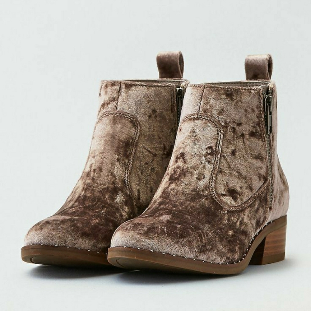 AE Velvet Boots